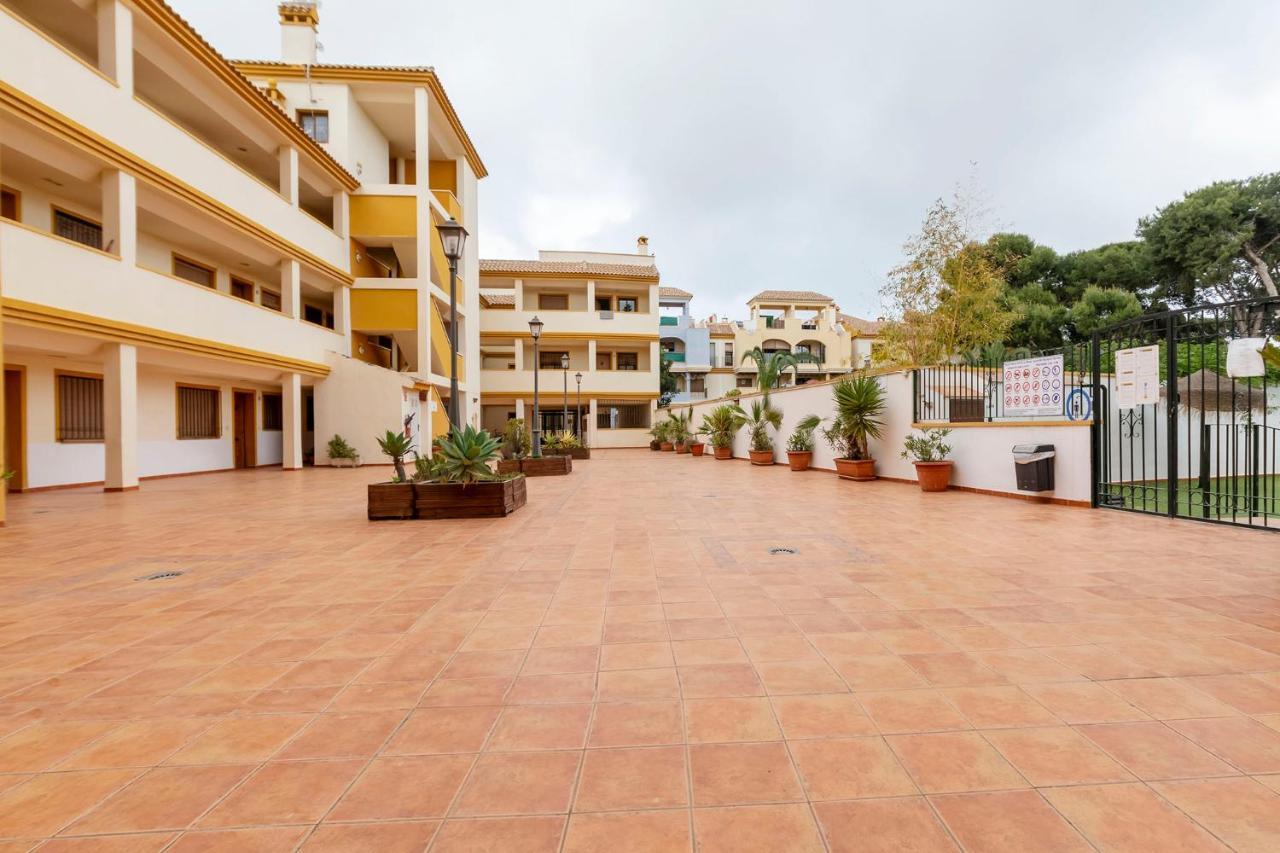 Appartement Atico Con Terraza-Solarium Y Piscina 4-6 Personas Wifi A/C à Roda Extérieur photo