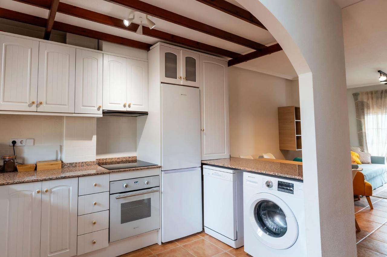 Appartement Atico Con Terraza-Solarium Y Piscina 4-6 Personas Wifi A/C à Roda Extérieur photo