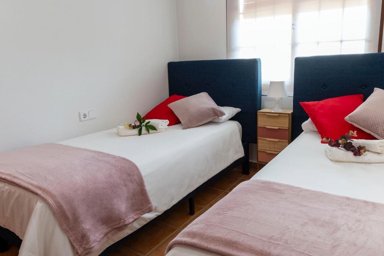 Appartement Atico Con Terraza-Solarium Y Piscina 4-6 Personas Wifi A/C à Roda Extérieur photo